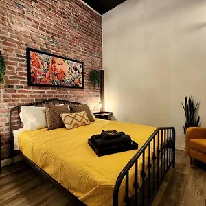 Loft Style Industriel-centre-ville+parking Gratuit Quebec City